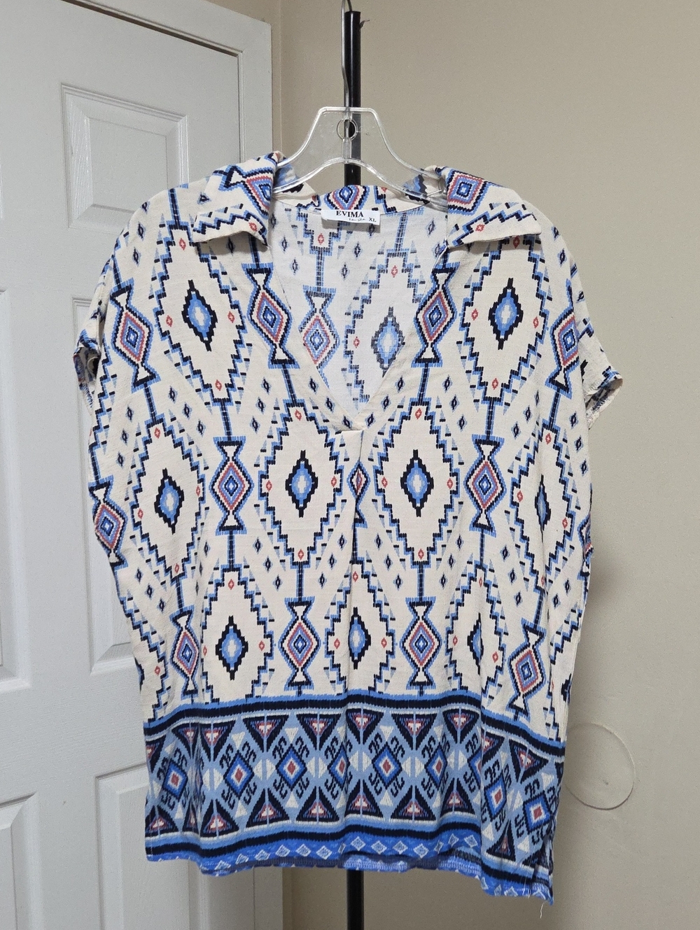 Evima Blue & White Geometric V-Neck Tunic Top